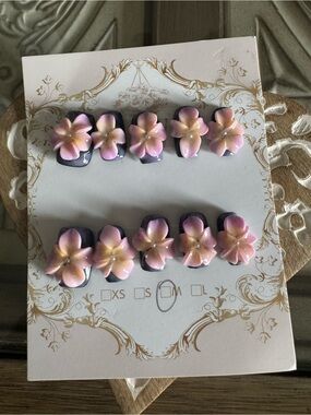 Bonitas Nails Pink Floral Resin Hair Claw Clips Set